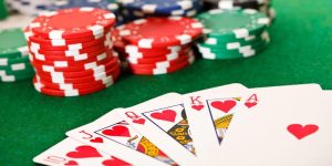 Đánh Poker - Thách Thức Kỹ Năng Và Kinh Nghiệm Của Hội Viên